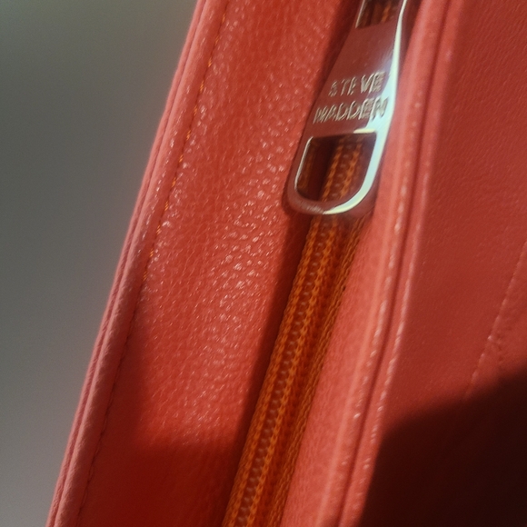 Steve Madden Coral Quilted Shoulder Crossbody Bag - Picture 13 of 15